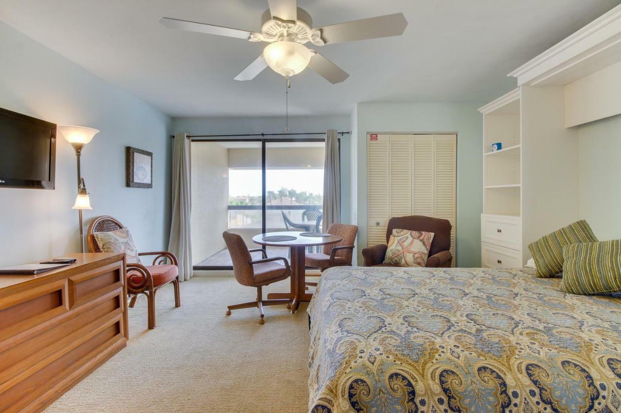 Marina Retreat Hotel South Padre Island Exterior photo